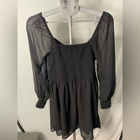 NWT Hollister Pintuck Chiffon Long‎ Sleeve Black Mini Dress size large - Picture 8 of 10